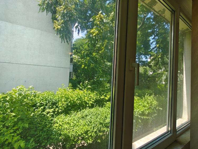 Apartament cu 3 camere în Mihai Bravu