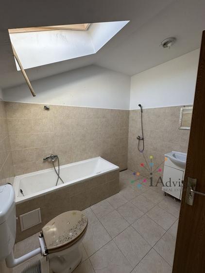 Casă individuală cu 3 camere cu Canalizare în Sânpetru