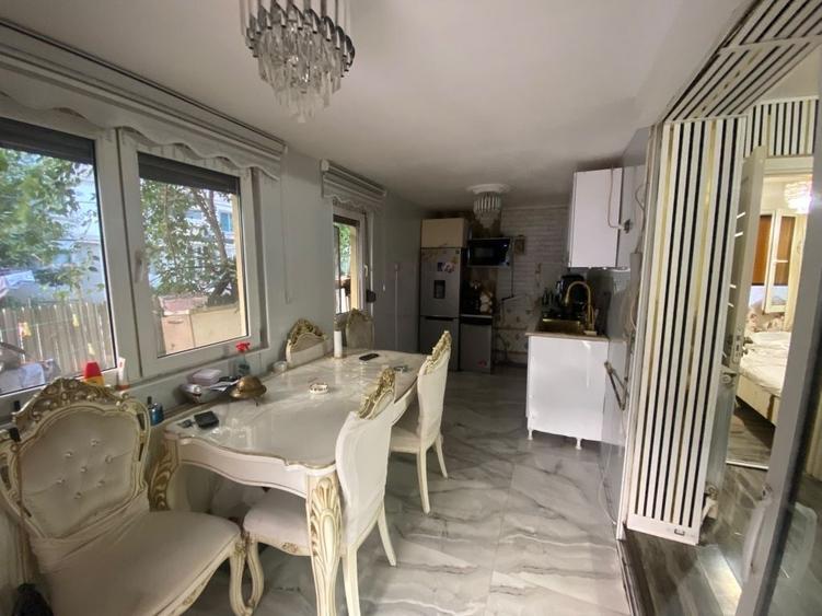 Apartament cu 3 camere semidecomandat în Central