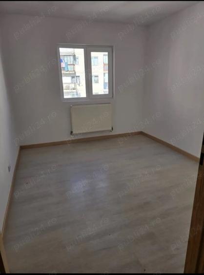 Garsonieră decomandată în Ostroveni