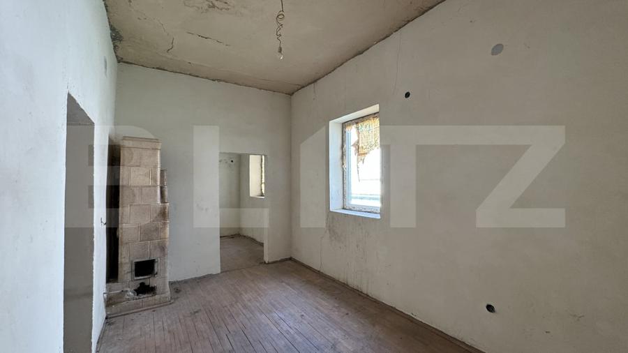 Casă S + P + E, 329 mp, cu spațiu comercial, teren 339 mp, zona Unirii - 12