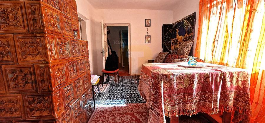 Casă individuală cu 5 camere cu Teren 2135 Mp în Alexandru cel Bun