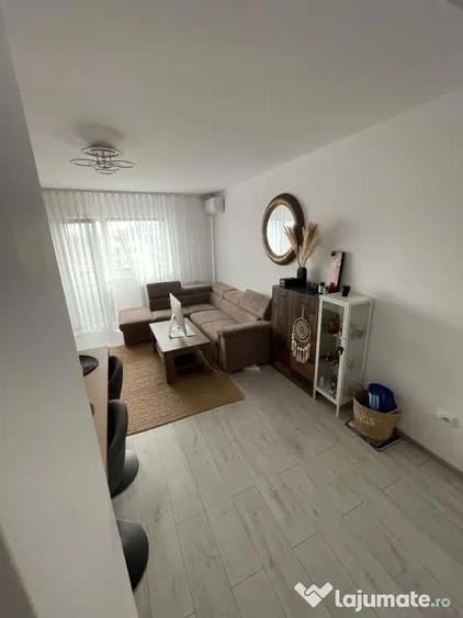 Apartament cu 2 camere semidecomandat în Șelimbăr