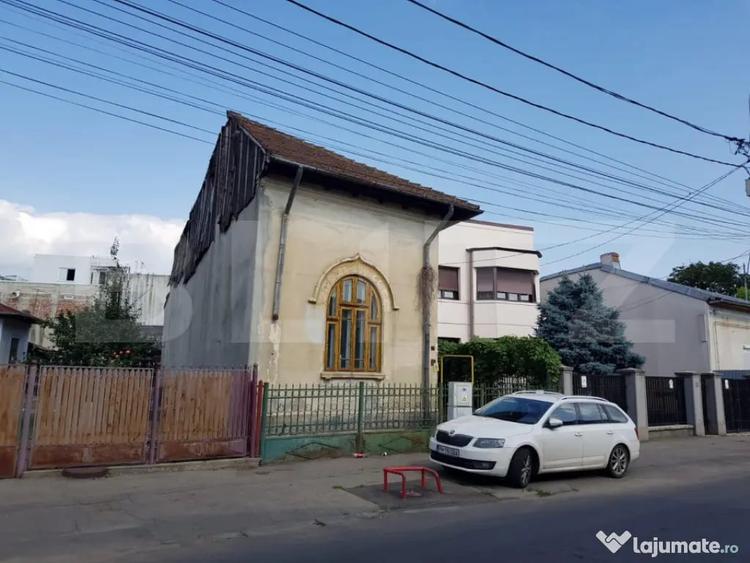 Casă cu 3 camere cu Teren 274 Mp în Transilvaniei