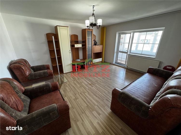 Apartament cu 3 camere decomandat în Tineretului