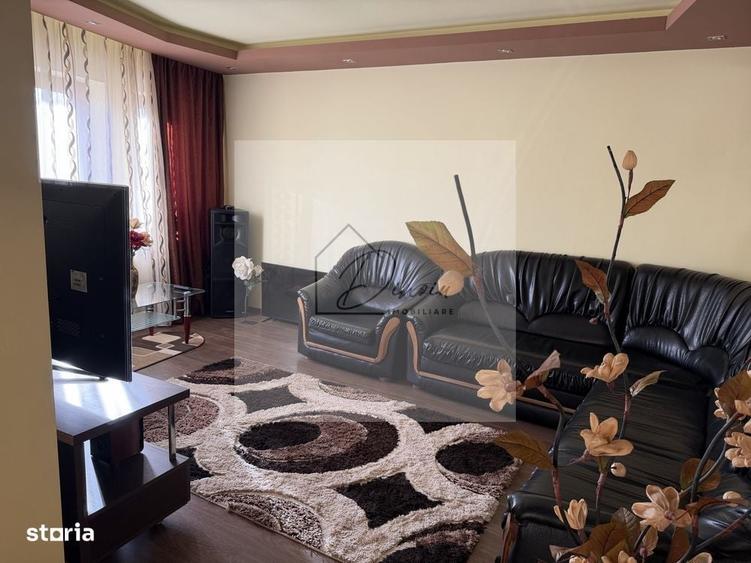 Casă cu 4 camere cu Teren 400 Mp în Central