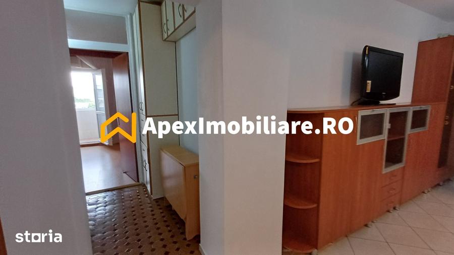 Apartament cu 2 camere decomandat, mobilat în Decebal