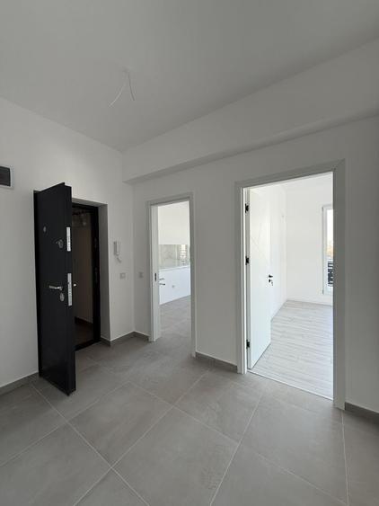 Apartament cu 3 camere decomandat în Theodor Pallady