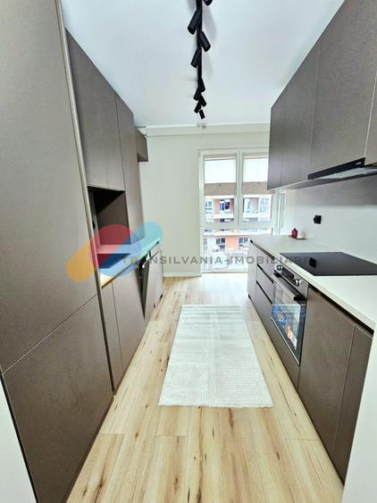 Apartament cu 3 camere semidecomandat în Florești