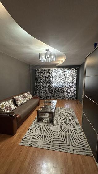 Apartament cu 3 camere în Tudor Vladimirescu