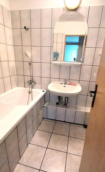Apartament cu 2 camere decomandat, mobilat în Constructorilor
