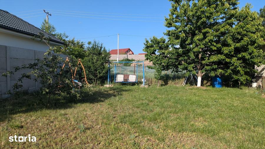 Casă cu 4 camere cu Teren 520 Mp în Vladimirescu