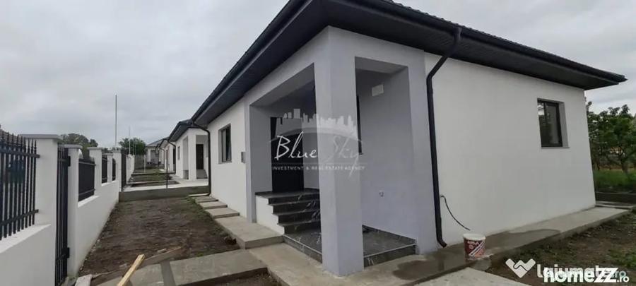Casă cu 3 camere cu Teren 270 Mp în Lumina