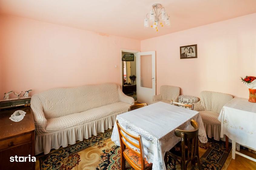 Apartament cu 3 camere decomandat, mobilat în Girocului