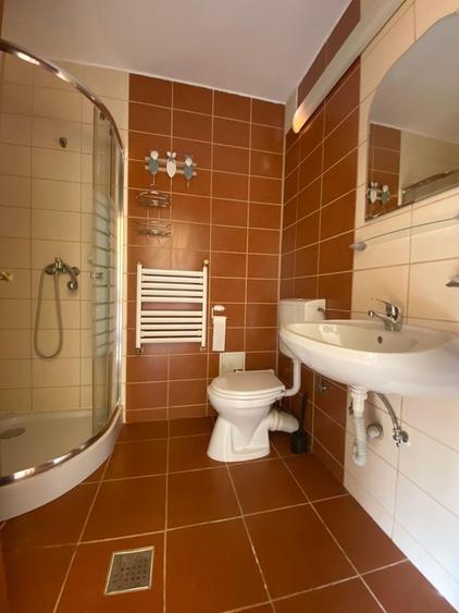 Apartament cu 2 camere decomandat în Băneasa