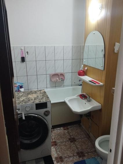 Garsonieră decomandată în Noua