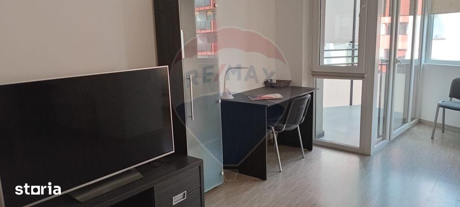 Apartament cu 2 camere decomandat în Funcționarilor