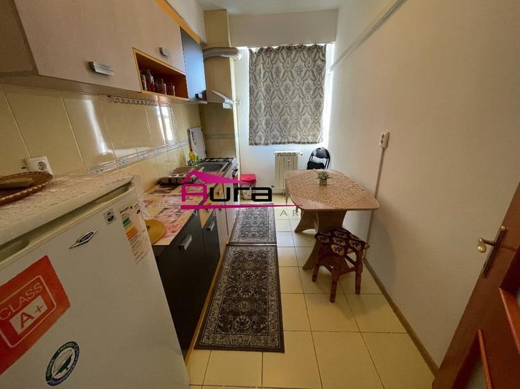Inchiriez apartament 2 camere zona Str.Babadag - 1