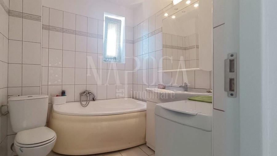 Casă individuală cu 7 camere cu Canalizare în Someșeni