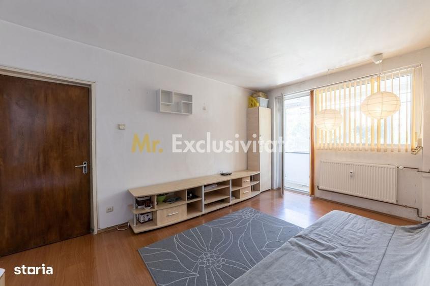 Apartament cu 3 camere decomandat în Lacul Tei