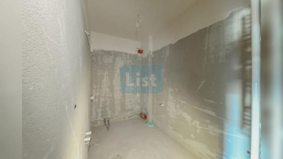 Apartament cu 2 camere semidecomandat în Mărăști