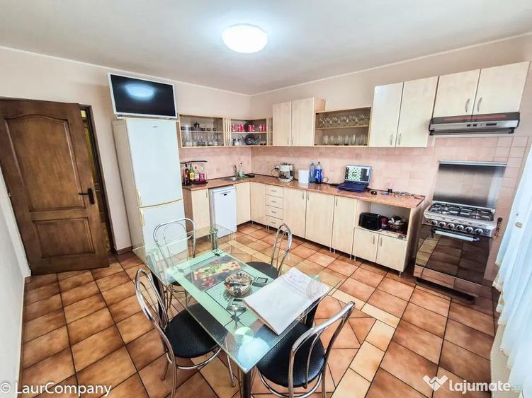 Casă cu 5 camere cu Teren 506 Mp în Prundu