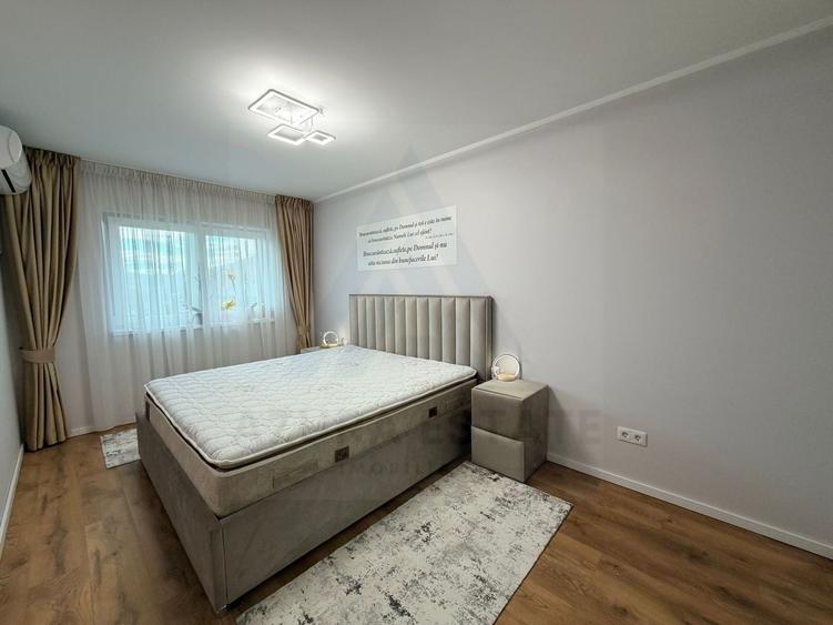 Casă individuală cu 4 camere cu Canalizare în Cristian