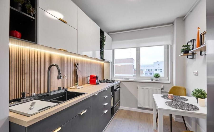 Apartament cu 2 camere semidecomandat, mobilat în Militari