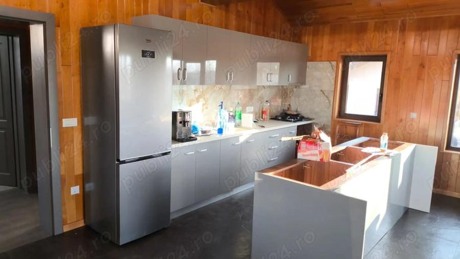 Casă cu Teren 15136 Mp în Central