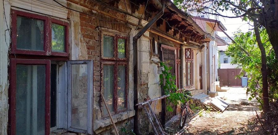 Casă cu Teren 188 Mp în Moșilor