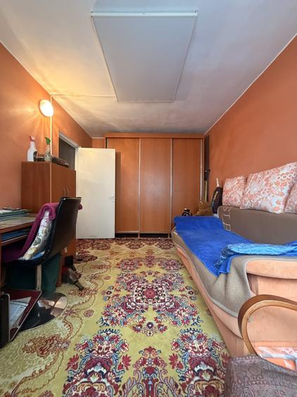 Apartament cu 3 camere decomandat, mobilat în Soarelui