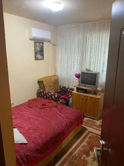 Apartament cu 2 camere decomandat în Orșova