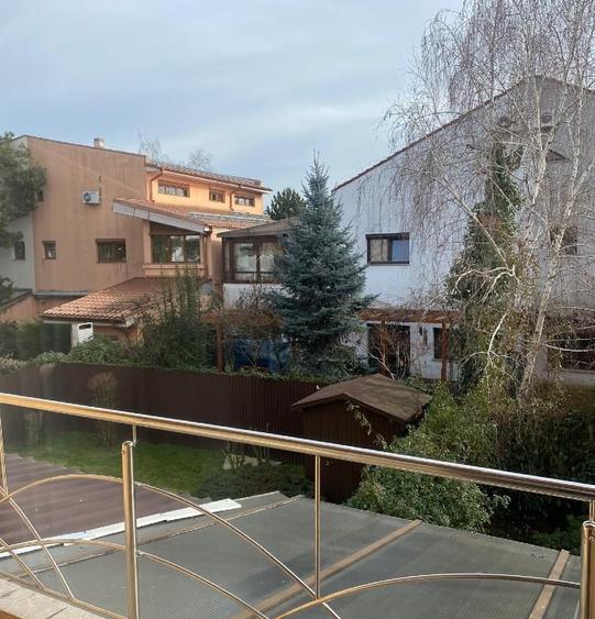 Duplex cu 5 camere cu Canalizare în Bucureștii Noi