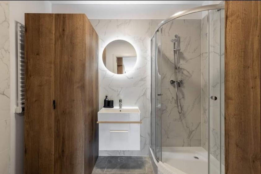 Apartament cu 3 camere decomandat în Nord