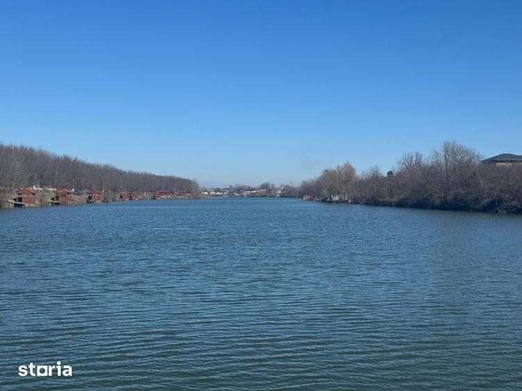 Teren de 1300 mp, în Găneasa
