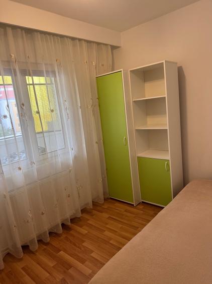 Apartament cu 4 camere decomandat în Mărăști
