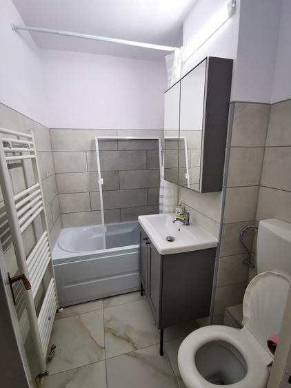 Apartament cu 2 camere nedecomandat în Drumul Carului