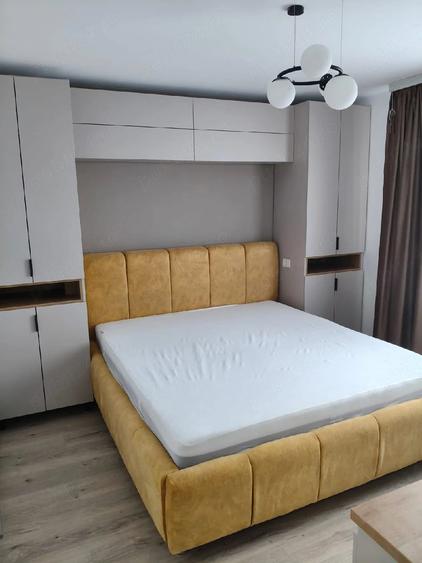 Apartament cu 2 camere decomandat în Titan