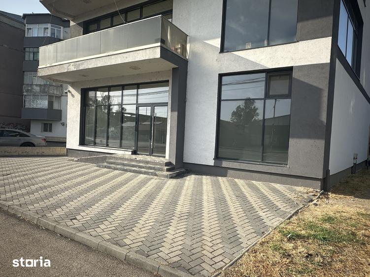 Spațiu comercial, de 135 mp, în Calea București