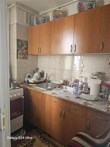Garsonieră semidecomandată în 13 Decembrie