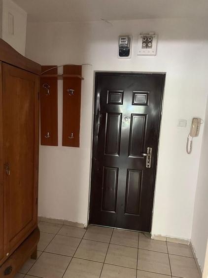 Apartament cu 2 camere decomandat în Exterior Vest