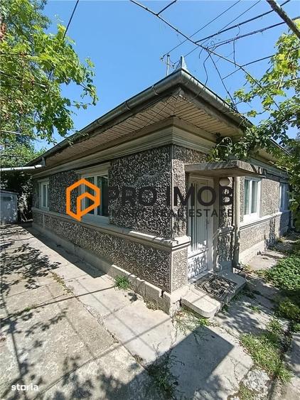 Casă cu 4 camere nedecomandat în Central