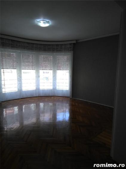 Spațiu comercial, de 143 mp, în Central