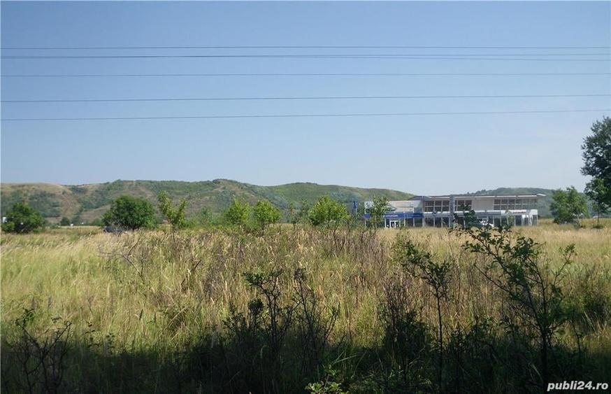 Teren de 2400 mp, în Aninoasa