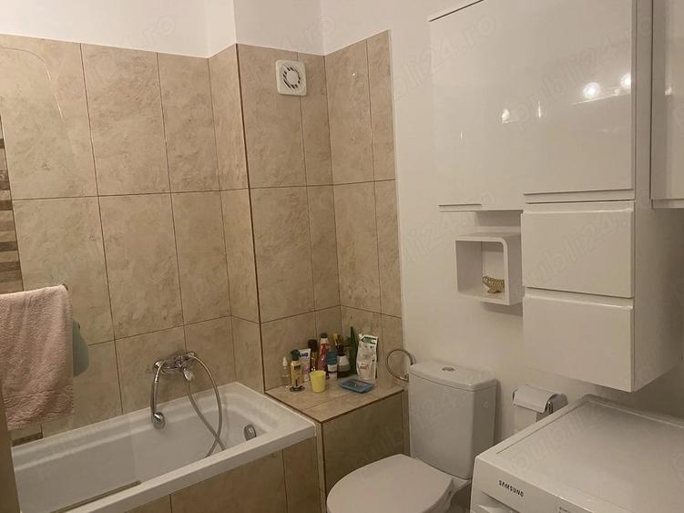 Apartament cu 3 camere semidecomandat în Plevnei