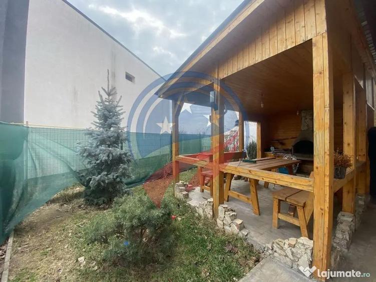 Casă cu 5 camere cu Teren 600 Mp în Aeroport