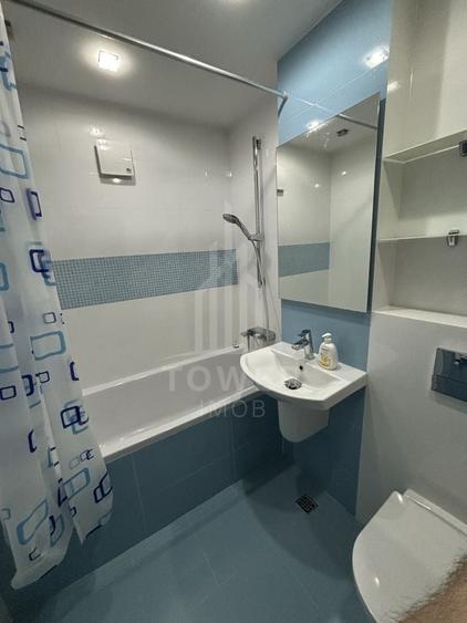 Apartament cu 3 camere decomandat, mobilat în Cedonia