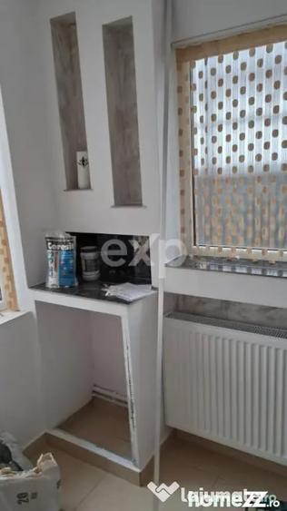Casă cu 7 camere cu Teren 450 Mp în Central