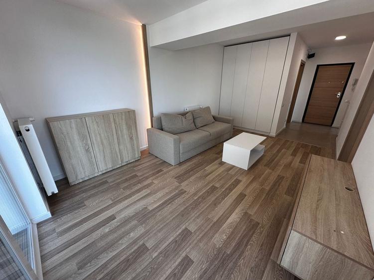 Apartament cu 2 camere semidecomandat, mobilat în Basarab