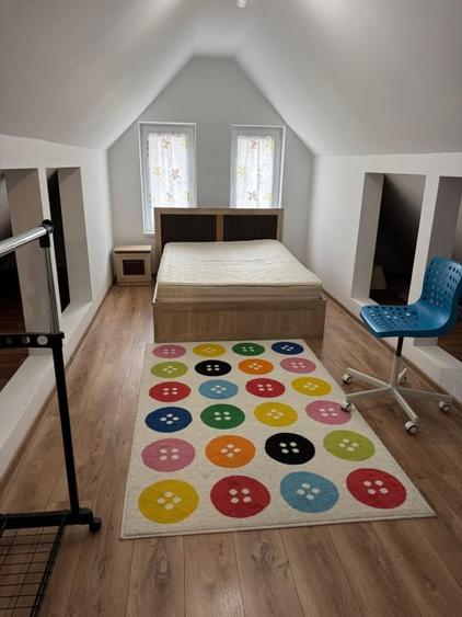 Casă individuală cu 5 camere cu Teren 450 Mp în Dumbrăvița